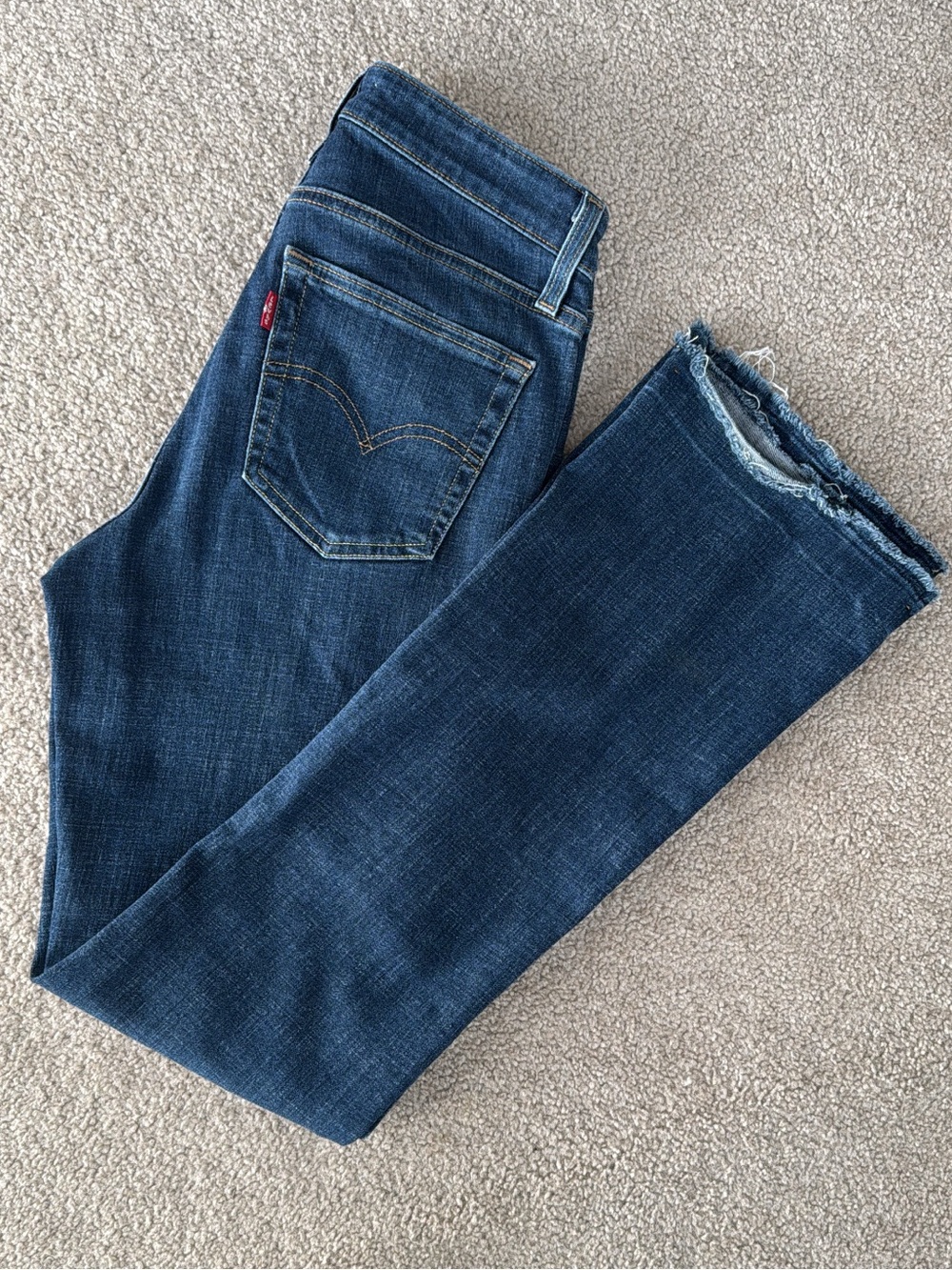 LEVI’S 725 Women's Dark Blue Bootcut Jeans with Frayed Hem High Rise